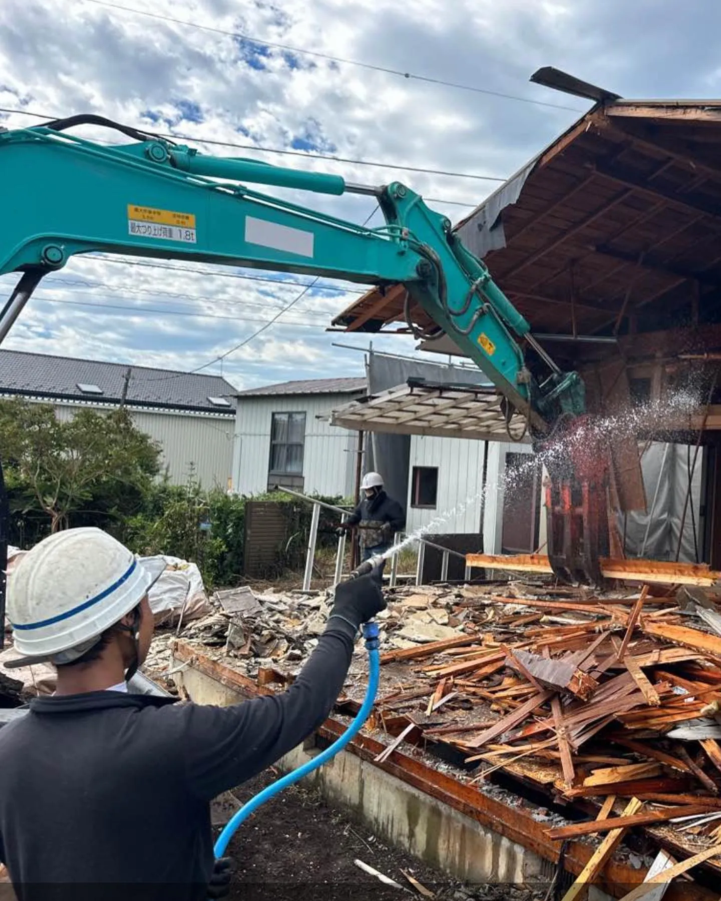 厚木市木造平屋建3棟解体工事