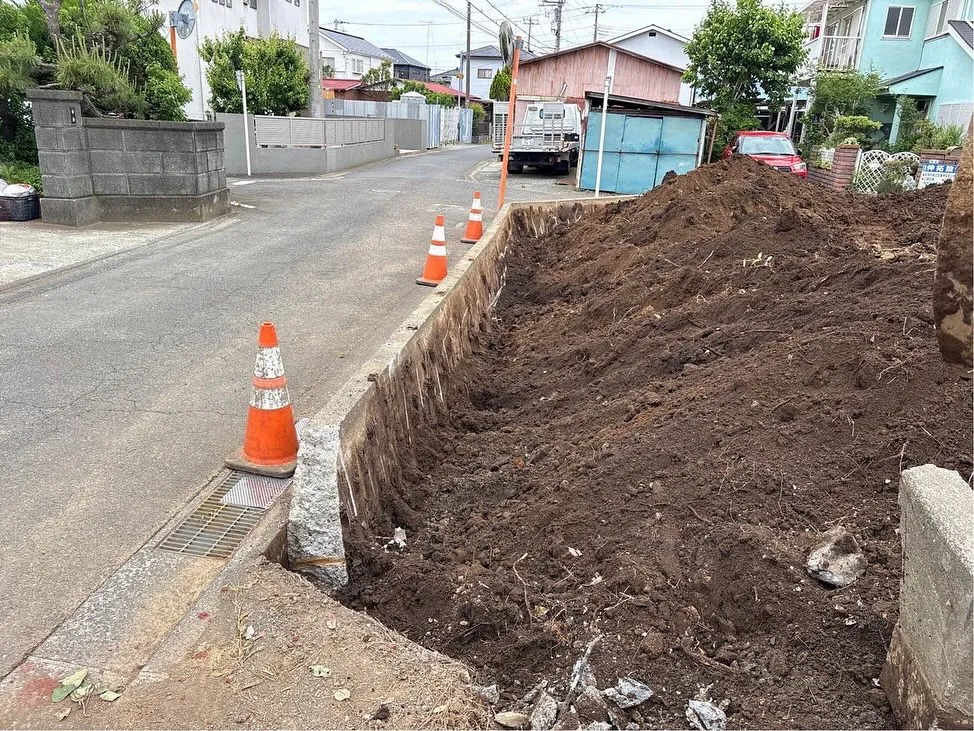 🚧✨ 美しい解体の第一歩、外構撤去！ ✨🚧