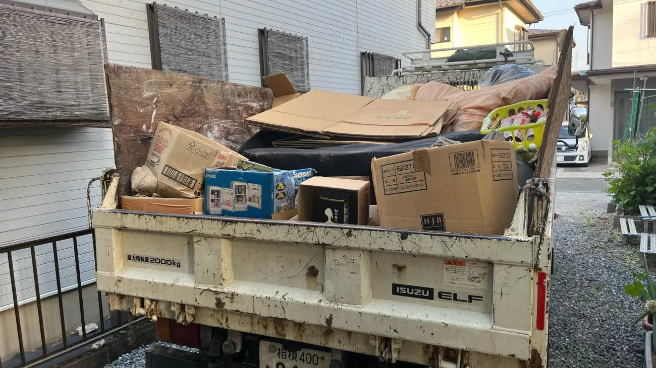 🚧✨ 美しい解体の第一歩、家財品処分！ ✨🚧